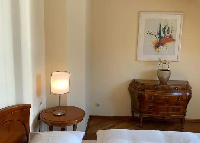 Hotel Csejtei
